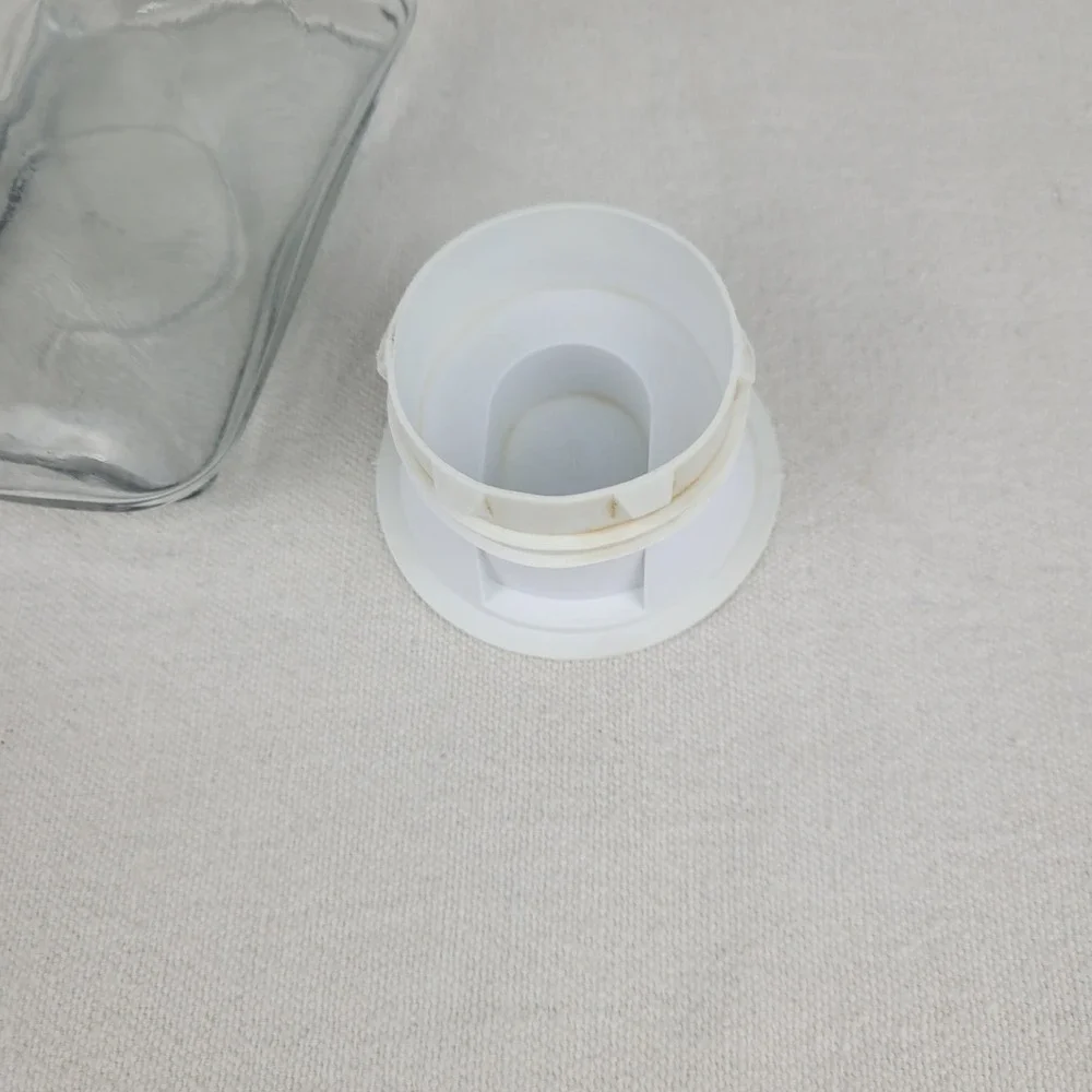 Anchor Hocking Glass Juice Carafe Pitcher with Lid‎ 1 Quart Clear Square USA